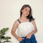 Naisha Khanna Instagram - A few bags I love and you should too😋💕 💼: @fleashoppers #collab #ootd #transition #purses #bag #trending #beautifulliar #reels #reelsinstagram