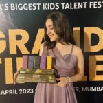 Naisha Khanna Instagram - This one’s for y’all 💜🏆 Thankyou for all the love and support y’all have give to me, always 🤍 Love y’all!! 👛: @fushaya.in Also thanks to @shobhagori @juniormissindia for the 🏆 #juniormissindia #mycityevents #kidsfashion #juniormissindia2023 #season1 #nehadhupia #vipulroy #shobhagori #castingshobhagori #kidspageant #nesco #talentedkids #talentround #culturalround #trending #grandfinalejuniormissindia2023