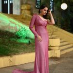 Naisha Khanna Instagram - Me? Jealous of you? Bless your delusional heart 🐱💗 📷: @ankitsahu8589 @unreel_ank 👗: @the_adhya_designer #ootd #naishains