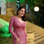 Naisha Khanna Instagram - Me? Jealous of you? Bless your delusional heart 🐱💗 📷: @ankitsahu8589 @unreel_ank 👗: @the_adhya_designer #ootd #naishains
