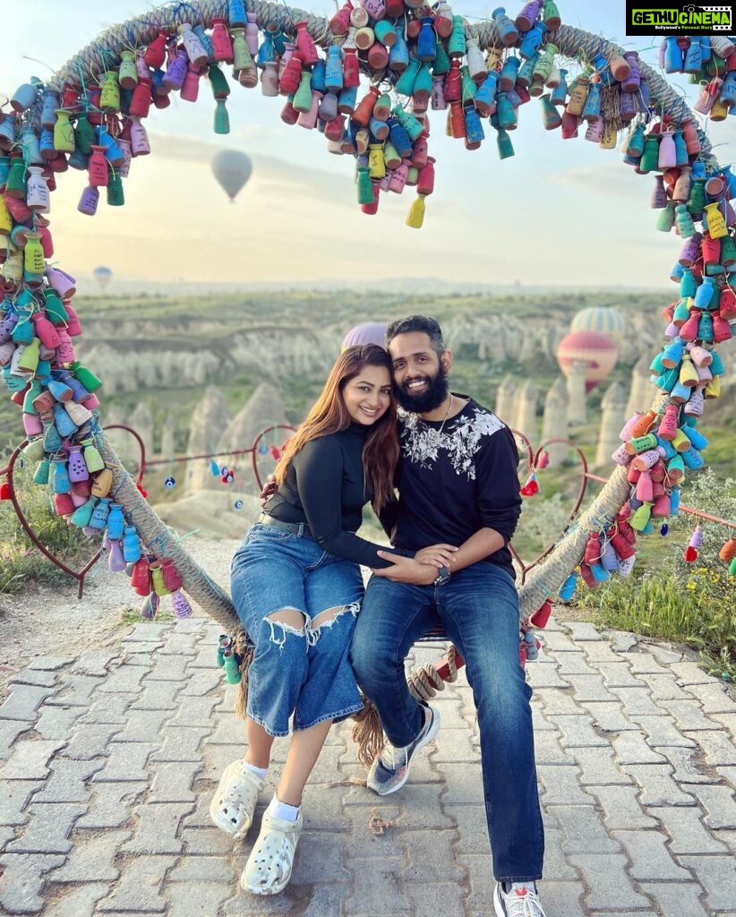 Nakshathra Nagesh Instagram - Blessed to be your wife ❤️🧿 #NakshuFoundherRagha #NakshufoundEverythingInHerRaghav Goreme, Cappadocia, Turkey