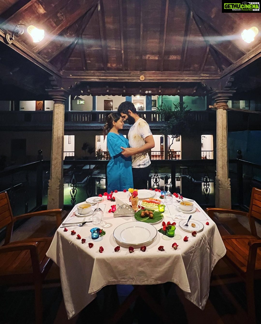 Nakshathra Nagesh Instagram - Happiest birthday to you my happiest boy ❤️ Thank you for showing me that life is all about choosing to be happy each and every day, each and every hour and each and every second. Wishing you many many more happy returns papa. I love you Aagav! ❤️ #NakshuFoundHerRagha Thank you @chidambaravilas for the most cozy candle light dinner by the bool. It was perfect! #chettinadparadise Chidambara Vilas