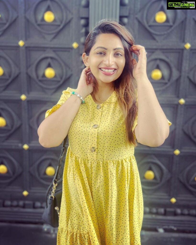 Nakshathra Nagesh Instagram - #sunday #funday #windday 🥳🧿