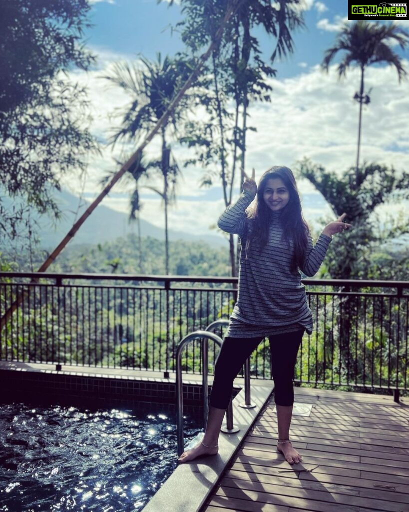 Nakshathra Nagesh Instagram - POV - sitting/burning in chennai dreaming about my next vacation ✌🏼🦧
