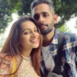 Nakshathra Nagesh Instagram - #throwback to our last holiday! Also, to Raghav without his big dhadi! #singapore #selfie #NakshuFoundHerRagha