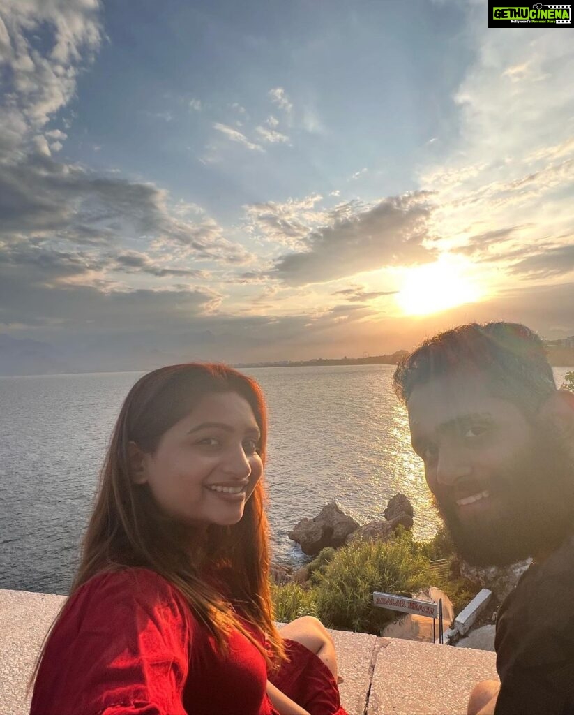 Nakshathra Nagesh Instagram - Magical sunsets in Antalya 🇹🇷 #Turkey #NakshuFoundHerRagha #HappyTravellers