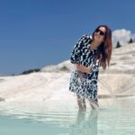 Nakshathra Nagesh Instagram – Can you stand on snow barefoot? 🤔 

just kidding! This was at the #pamukale hot spring ❤️ 

What a sight! 🇹🇷 

#NakshuFoundHerRagha #happytravellers