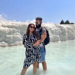 Nakshathra Nagesh Instagram – Can you stand on snow barefoot? 🤔 

just kidding! This was at the #pamukale hot spring ❤️ 

What a sight! 🇹🇷 

#NakshuFoundHerRagha #happytravellers