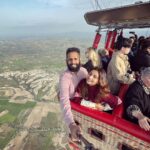 Nakshathra Nagesh Instagram – Hot air balloon ride in Cappadocia, Turkey! What a heavenly experience 😍 

There were tones of tour operators to choose from, thankfully we were wise enough to leave it to @pickyourtrail to help us choose the right activities with the right people ❤️ 

Do download the app today if you wish to travel, it’s god sent! #pickyourtrail #turkey #NakshufoundherRagha #bucketlist #hotairballoon