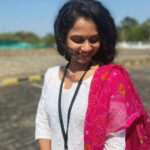 Namita Krishnamurthy Instagram - Pov: I’m your college/office crush 😻 Drop your best pickup line ✨ #curlyhairstyle #tamilgirls #feelingpretty #hairinthewind #namitakrishnamurthy Chennai, India