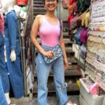 Namita Krishnamurthy Instagram - Went street shopping wearing fully street shopped clothes. 🌞 #thriftbaby #namitakrishnamurthy #weekendmood #streetfit #chennaiinfluencer Commercial Street Bengaluru