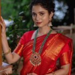 Namita Krishnamurthy Instagram - Hey you, happy Pongal 🥰♥️ Saree: @licto_wears Jewelry: @narayanapearls MUAH: @bg_maquillage #sareelove #traditionallook #tamilgirl #pongalwishes #silksarees #indianjewelry #namitakrishnamurthy #indianwedding #sareeaddict #curlybeauties Chennai, India