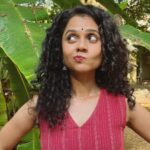 Namita Krishnamurthy Instagram - A post to honour my cuteness and the cuteness of my cousins and our combined cuteness >>> @raeshhhhhh @premasankarkanaka @aashritha_sarma #curlyhair #namitakrishnamurthy #familytime #weekendgetaway