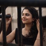 Namita Krishnamurthy Instagram - 🕊️ 📸: @hakunamatata_sai #namitakrishnamurthy #portrait_shots #tamilgirls #traditionalwear #browngirlmagic