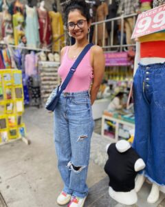 Namita Krishnamurthy Instagram - Went street shopping wearing fully street shopped clothes. 🌞

#thriftbaby #namitakrishnamurthy #weekendmood #streetfit #chennaiinfluencer
