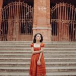 Namita Krishnamurthy Instagram – Cottagecore princess era 🌻

👗: @retro_fashionhub 
📸: @karthikha_photography 

#namitakrishnamurthy #vintageaesthetic #cottagecore #curlyhaircare