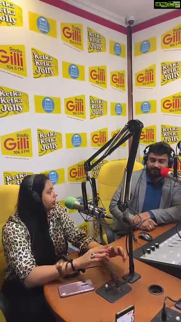 Namitha Instagram - Live from Radio Gilli 106.5 FM Dubai #bowwow #animal #love #survival #thriller #dubai #radio UAQ, United Arab Emirates