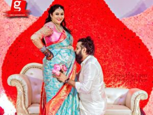 Namitha Instagram - Happy 5th-anniversary dear wife. You have been a loving wife, caring partner, darling mother and top of all that, you are an amazing person, whom I love the most. Happy 5th anniversary. Love you, my Jaan ❤️. #5thanniversary #lovestory  #gratitude #blessed #parents #wolfgaurd 😍🤗❤️😊🎉