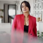 Namitha Pramod Instagram - Does my sparkle burn your eyes😬 Swipe right 😝 📷: @merin__georg Styled by : @rashmimuraleedharan Wearing: @queue_design_studio💫 Neck piece : @amorettestore.in 🌙 #instagram #picoftheday #fashionista #portraitphotography #happiness #she Home