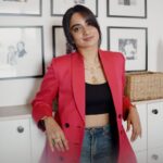 Namitha Pramod Instagram - Does my sparkle burn your eyes😬 Swipe right 😝 📷: @merin__georg Styled by : @rashmimuraleedharan Wearing: @queue_design_studio💫 Neck piece : @amorettestore.in 🌙 #instagram #picoftheday #fashionista #portraitphotography #happiness #she Home