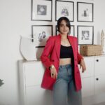 Namitha Pramod Instagram - Does my sparkle burn your eyes😬 Swipe right 😝 📷: @merin__georg Styled by : @rashmimuraleedharan Wearing: @queue_design_studio💫 Neck piece : @amorettestore.in 🌙 #instagram #picoftheday #fashionista #portraitphotography #happiness #she Home