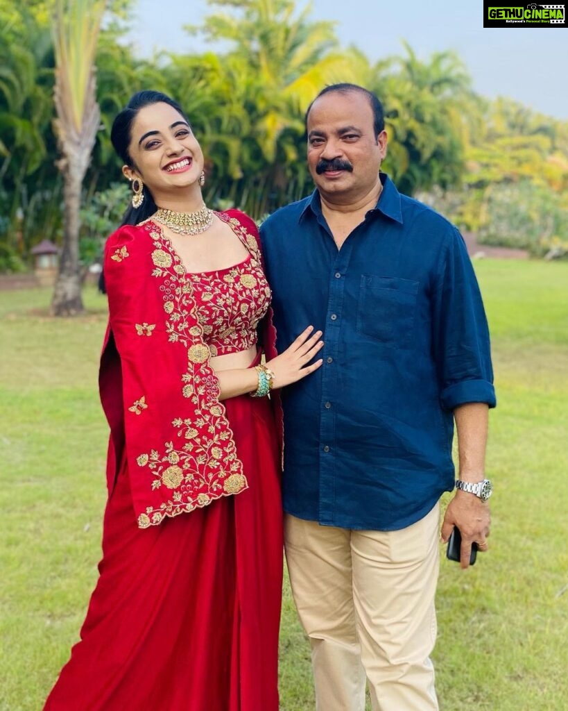 Namitha Pramod Instagram - To my Super Hero,Best Friend,Business Partner,Ray of hope and my everything ♥️ Happy Father’s Day✨
