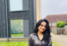 Namitha Pramod Instagram - When your dress is as glittery as your heart ♥️ ✨ Wearing : @therapyclothing.in Reading, England