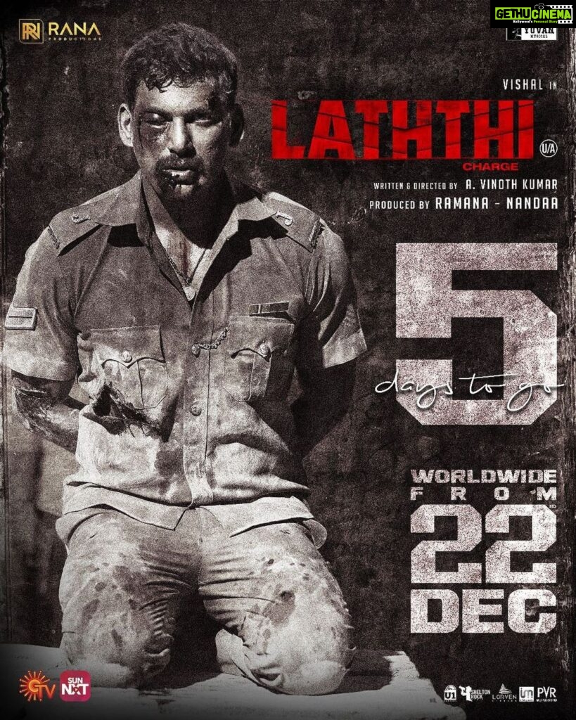 Nandha Durairaj Instagram - He has a story to share.. a bloody one.. #laththi#laattii#LATHTHI from #dec22nd in #theatres near you.. @suntv @sunpictures @sunmusic_offl @actorvishalofficial @itsyuvan @rana_productions_ @actorramana_official