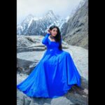 Nandini Rai Instagram - Colours are the smiles of the nature #colours #nature #himalayas #snow #nofilter Badrinath Dham