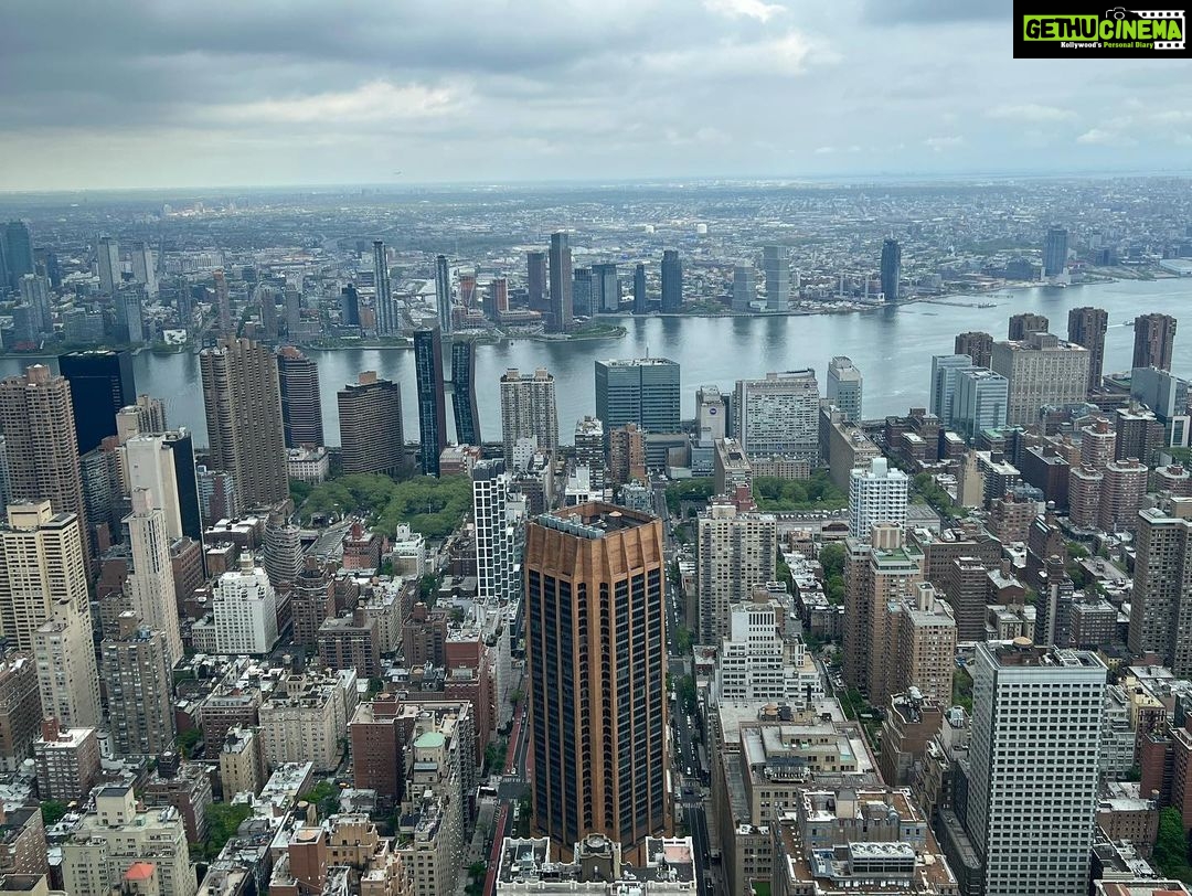 Nandita Das Instagram - On top of the @empirestatebldg Magical views all around. Manhattan, New York