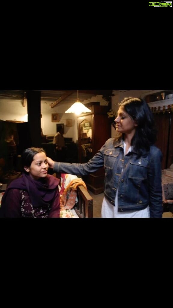 Nandita Das Instagram - Happy Birthday my dearest Shahana. So happy to have known you for 16 long years. And your eyes sparkle and your smile dazzles just the way they did in 2007. Thank you for making Firaaq and Zwigato so special with your presence. Here is to our forever friendship and hope to do many more films together. ❤️❤️ @shahanagoswami