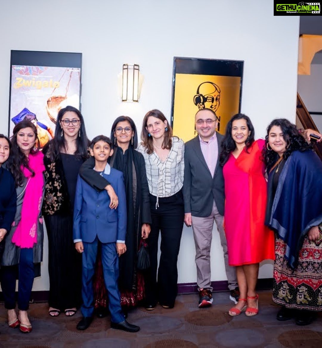 Nandita Das Instagram - What a memorable screening of Zwigato in Beverly Hills, LA! So many I knew over the years and so many new faces. Packed hall with amazing energy. My best post screening q and a with @smritimundhra , a dear friend and amazing documentary filmmaker. She asked questions that nobody had asked before! Made me think deeper. @indianfilmfestival team were amazing hosts. People came out moved and reflective. And their responses haven’t stopped! I couldn’t have asked for a better screening. Thank you all who made it so special. Including my son, who stayed up till late and endured the selfies with me! The audience loved you both and you were sorely missed @kapilsharma and @shahanagoswami . #zwigato @applausesocial @sameern