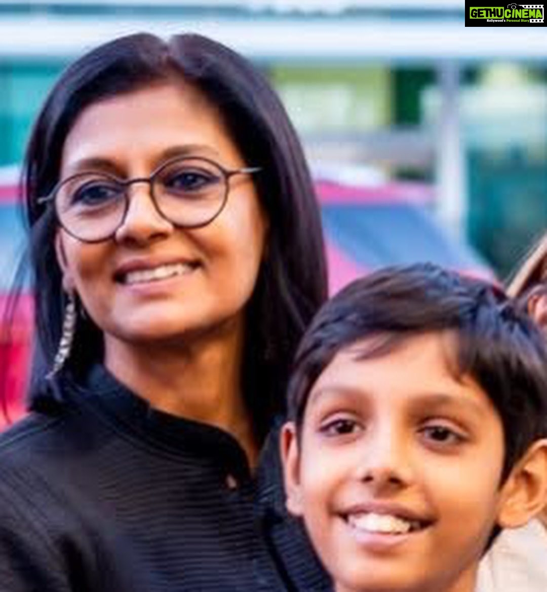 Nandita Das Instagram - What a memorable screening of Zwigato in Beverly Hills, LA! So many I knew over the years and so many new faces. Packed hall with amazing energy. My best post screening q and a with @smritimundhra , a dear friend and amazing documentary filmmaker. She asked questions that nobody had asked before! Made me think deeper. @indianfilmfestival team were amazing hosts. People came out moved and reflective. And their responses haven’t stopped! I couldn’t have asked for a better screening. Thank you all who made it so special. Including my son, who stayed up till late and endured the selfies with me! The audience loved you both and you were sorely missed @kapilsharma and @shahanagoswami . #zwigato @applausesocial @sameern