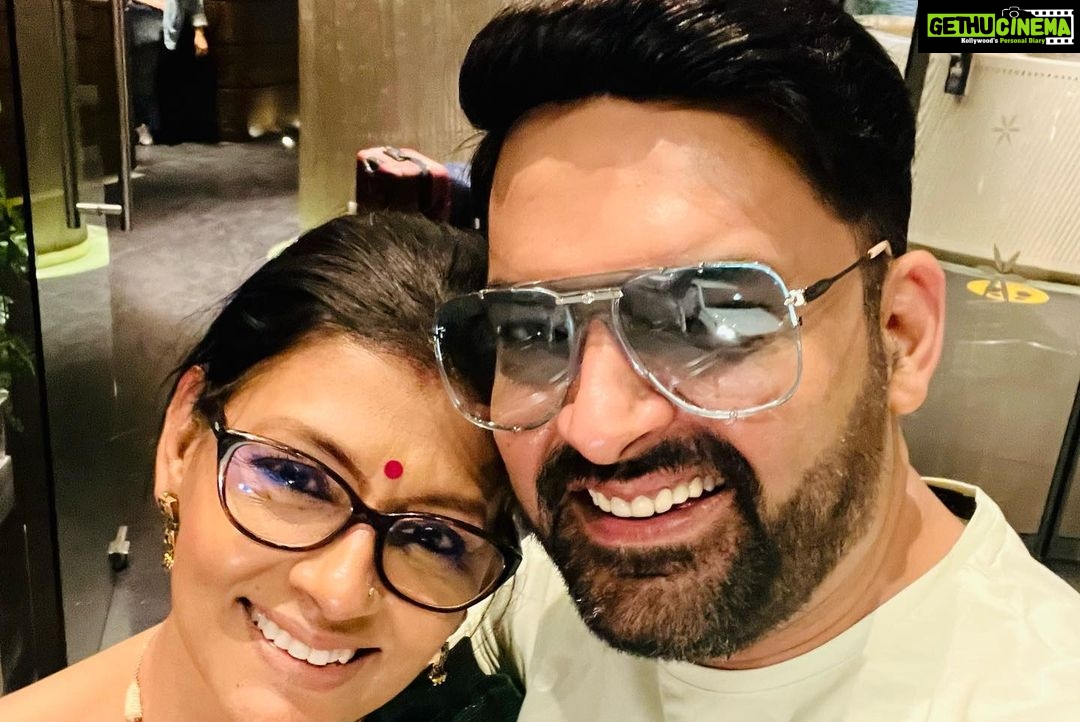 Nandita Das Instagram - Janamdin Bohot Mubarak @kapilsharma We would have lived and died without knowing each other had Zwigato magically not brought us together. I do enjoyed knowing you and working with you. Also found a friend for life. And the bonus is to get to also know your loving family and your loyal friends. Unko bhi janne ka mauqa mila. Bohot shukriya for everything. Wishing you the bestest in life. May you continue to rediscover yourself and find joy and meaning in whatever you do. 🙏🏽🤗❤️ Sharing some moments from the last month that we spent together for #zwigato