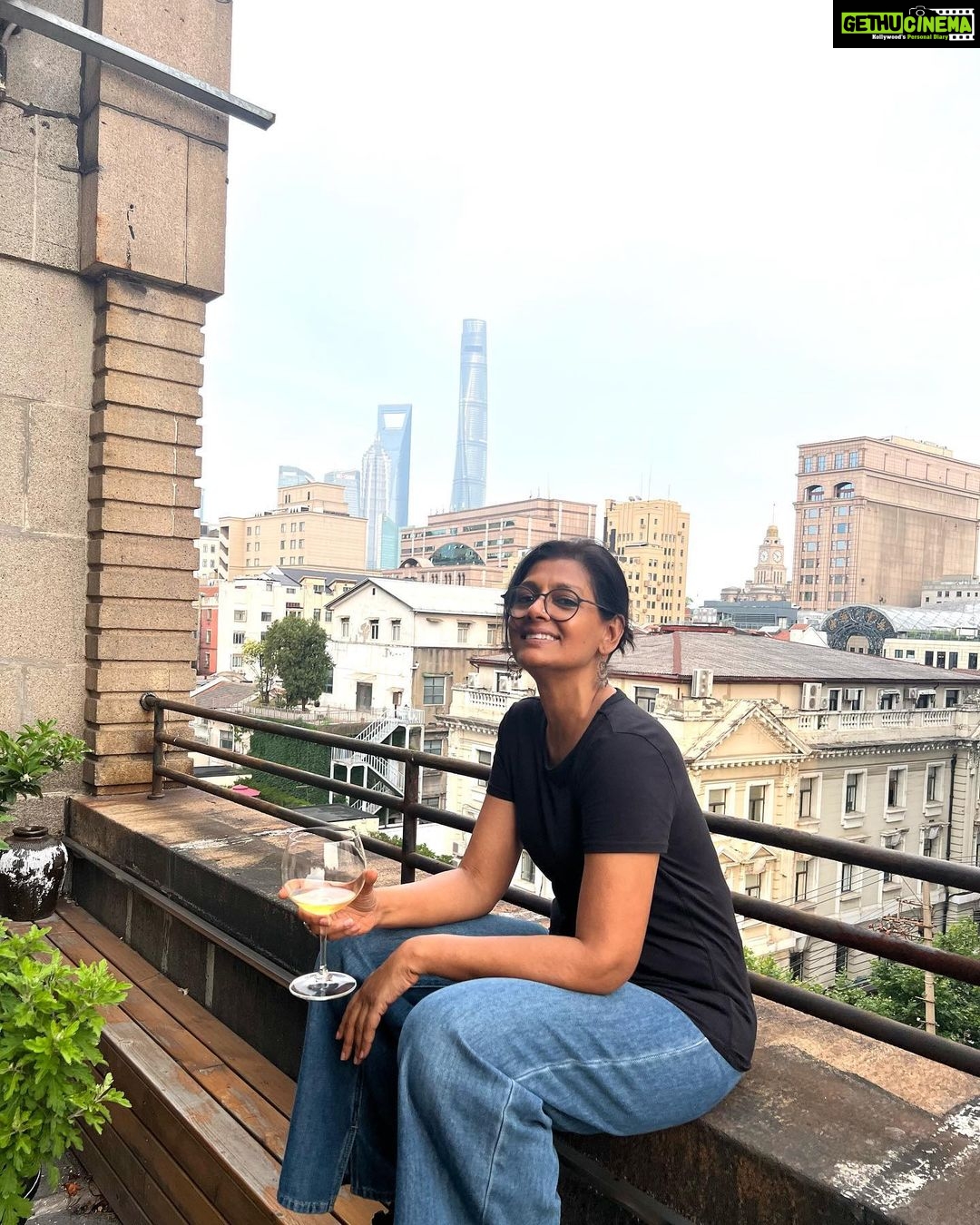 Nandita Das Instagram - After the walk in the Yu Garden, one of the jurors, Vivian Qu, the Chinese director, hosted the most delicious meal in an incredible house that belonged to a very eminent family. Feast for the eyes and the palate. We all ate till we could eat no more! The conversations meandered from films, to culture, to life, in our respective countries. The ambience, the food, the company…the best! #shanghai