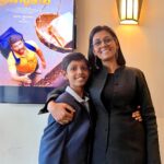 Nandita Das Instagram - What a memorable screening of Zwigato in Beverly Hills, LA! So many I knew over the years and so many new faces. Packed hall with amazing energy. My best post screening q and a with @smritimundhra , a dear friend and amazing documentary filmmaker. She asked questions that nobody had asked before! Made me think deeper. @indianfilmfestival team were amazing hosts. People came out moved and reflective. And their responses haven’t stopped! I couldn’t have asked for a better screening. Thank you all who made it so special. Including my son, who stayed up till late and endured the selfies with me! The audience loved you both and you were sorely missed @kapilsharma and @shahanagoswami . #zwigato @applausesocial @sameern