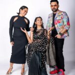 Nandita Das Instagram - Was so happy to be with @kapilsharma and @shahanagoswami - Two super talented and super lovely human beings. Lucky me! Ji, humara pehla photoshoot. Next time we need a more candid setting! @sameern @segaldeepak @applausesocial #Zwigato #Zwigatoon17thMarch #kapilsharmashow