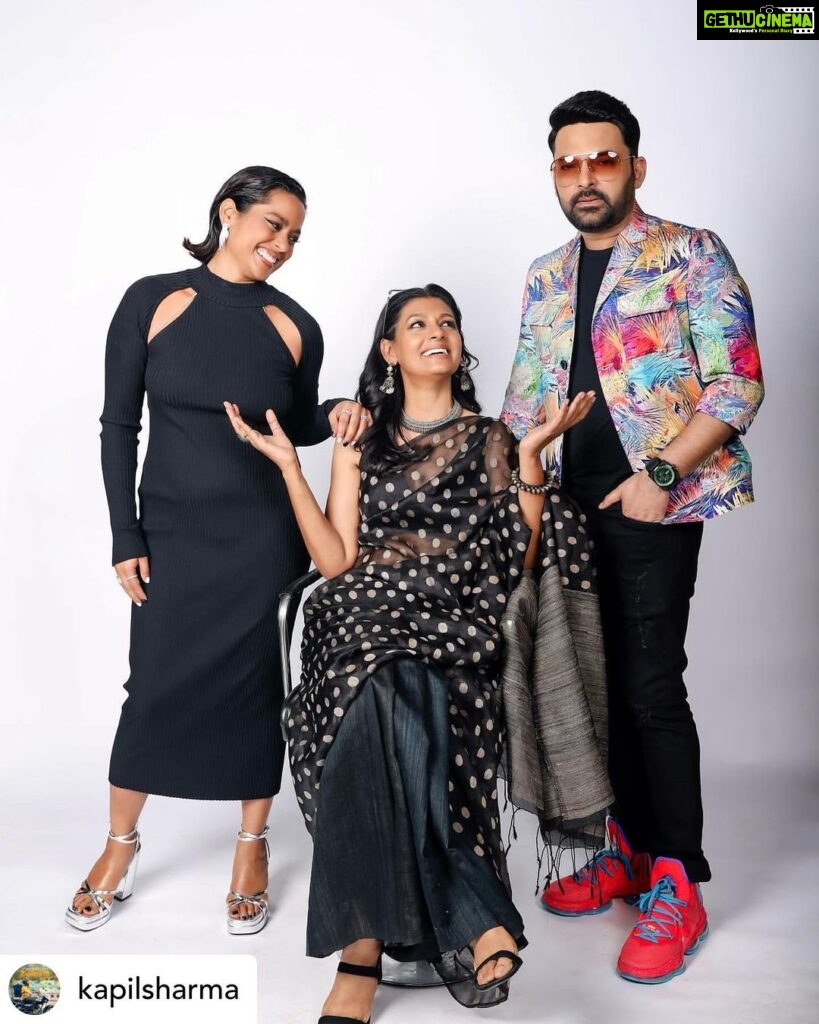 Nandita Das Instagram - Was so happy to be with @kapilsharma and @shahanagoswami - Two super talented and super lovely human beings. Lucky me! Ji, humara pehla photoshoot. Next time we need a more candid setting! @sameern @segaldeepak @applausesocial #Zwigato #Zwigatoon17thMarch #kapilsharmashow