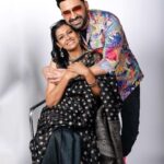 Nandita Das Instagram - Was so happy to be with @kapilsharma and @shahanagoswami - Two super talented and super lovely human beings. Lucky me! Ji, humara pehla photoshoot. Next time we need a more candid setting! @sameern @segaldeepak @applausesocial #Zwigato #Zwigatoon17thMarch #kapilsharmashow