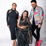 Nandita Das Instagram - Was so happy to be with @kapilsharma and @shahanagoswami - Two super talented and super lovely human beings. Lucky me! Ji, humara pehla photoshoot. Next time we need a more candid setting! @sameern @segaldeepak @applausesocial #Zwigato #Zwigatoon17thMarch #kapilsharmashow