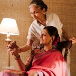Nandita Das Instagram - I did a photoshoot after years. Even though being photographed is an occupational hazard and I have been subjected to it for over 25 years, I still don’t like it! But this one I did for my love of genuine heritage saris and for @meerakumar75 . It was a fun evening! Will share the images once I get them.