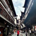 Nandita Das Instagram - Finally out and about… in Yu Garden. Not much grass or plants but incredibly lively place and amazing architecture. The jury and our plus ones were there. More later… off to more fun!!