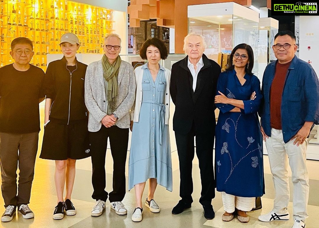 Nandita Das Instagram - Watching films, agreeing and disagreeing, bonding, doing interviews, meeting other filmmakers…all that’s come to an end. Today was an exploring the city day. But told you I will be slow. So for today’s magical evening, you will have to wait till tomorrow. Good night! @shanghaiinternationalff