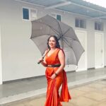 Nandita Swetha Instagram – Saree vibe❤️❤️
.
#meta 5
#reels 
#saree #rain