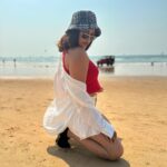 Nandita Swetha Instagram – Soaking under the sun☀️☀️☀️
.
Cap @h&m
Sunglares @vogueindia 
Crop top @tokyo_talkies 
Shorts @onlyindia 
Shirt @zara 
Sneaker @zara 
.
#look #beachlook #sports #sunset