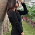 Nandita Swetha Instagram - Get ready with me😍 Outfit @zara Bag @michaelkors Heels @zara Sunglares @vogueindia Watch @rado . Makeup- Moisturiser @theordinary Sunscreen @lashield Foundation @esteelauder Concealer @narsissist Blush @pixibeauty Lipstick @simplynam.beauty . #PrimeReels #meta 18 . #outfit #ootd #blackdress