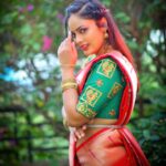 Nandita Swetha Instagram – Feeling the bride in me🤪🤪🤪

#saree from @anvitha_collections 
#photography @naveen_photography_official 
#makeup n hair @sarika_briadal_makeup_artist 
.
#saree #traditional #clicks