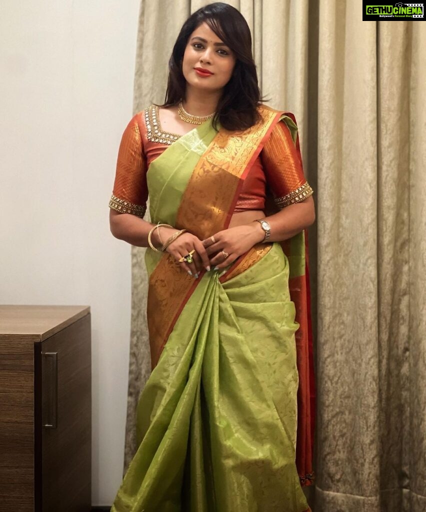 Nandita Swetha Instagram - Elegance personified🫶 Saree and blouse Deisgned by @viswanadham.keerthi ❤️ #temple #saree #nellore Sullurupeta, India