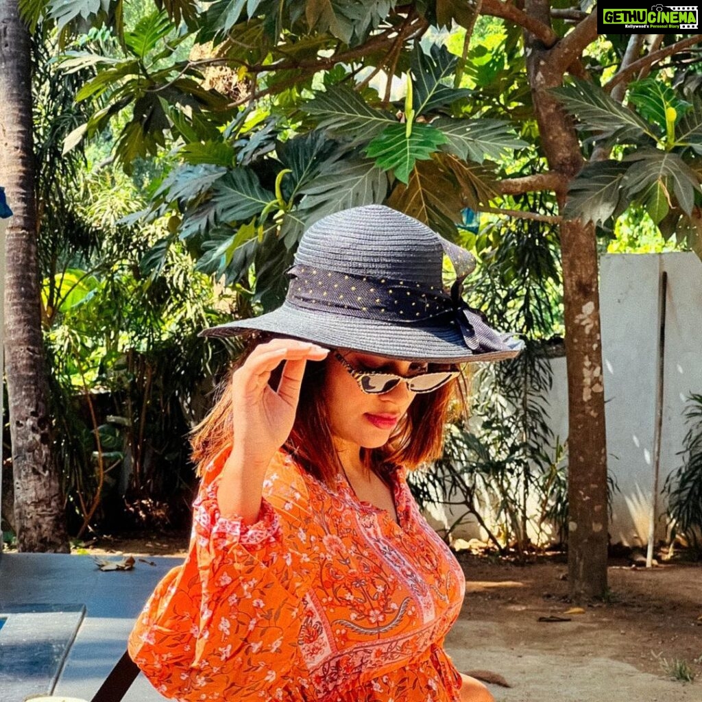 Nandita Swetha Instagram - 🍊🍊🍊 . #summer #outfit #floraldress #hat #crocs