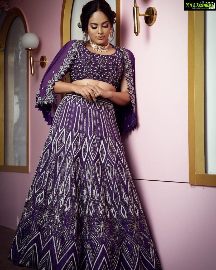 Nandita Swetha Instagram - 🍇🍇🍇🍇 . Shot by @photographer_ajay Outfit @anyracouture Makeup @makeup_by_rithureddy Hair @jayanthivenkateshmakeover Location - @makeup_by_rithureddy . #makeup #lehenga #photoshoot #purple #shoot #click #pose #studio #makeupatudio #actress #photooftheday #photography Bangalore, India